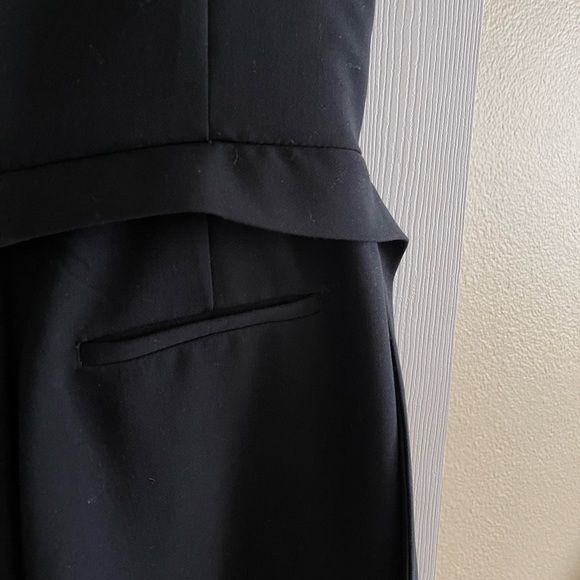 Banana Republic Black One Shoulder Jumpsuit (size 6) - Picture 5 of 9